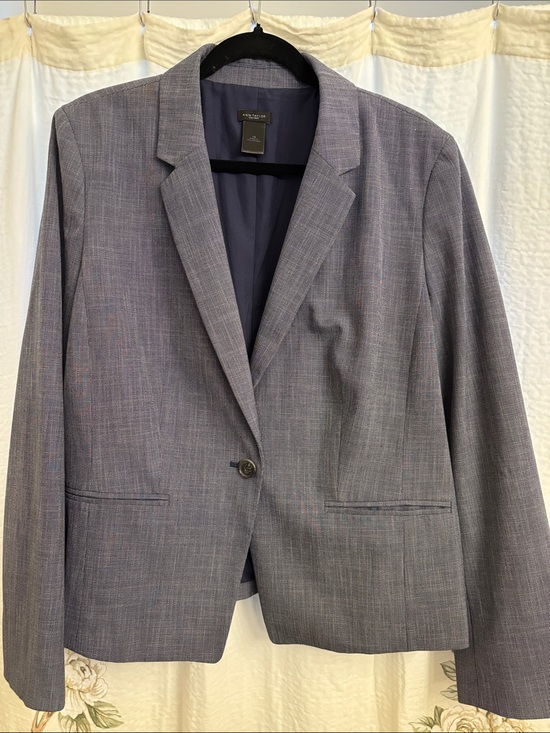 Ann Taylor Jackets & Blazers - Ann Taylor Gray Single-Button Tailored Blazer